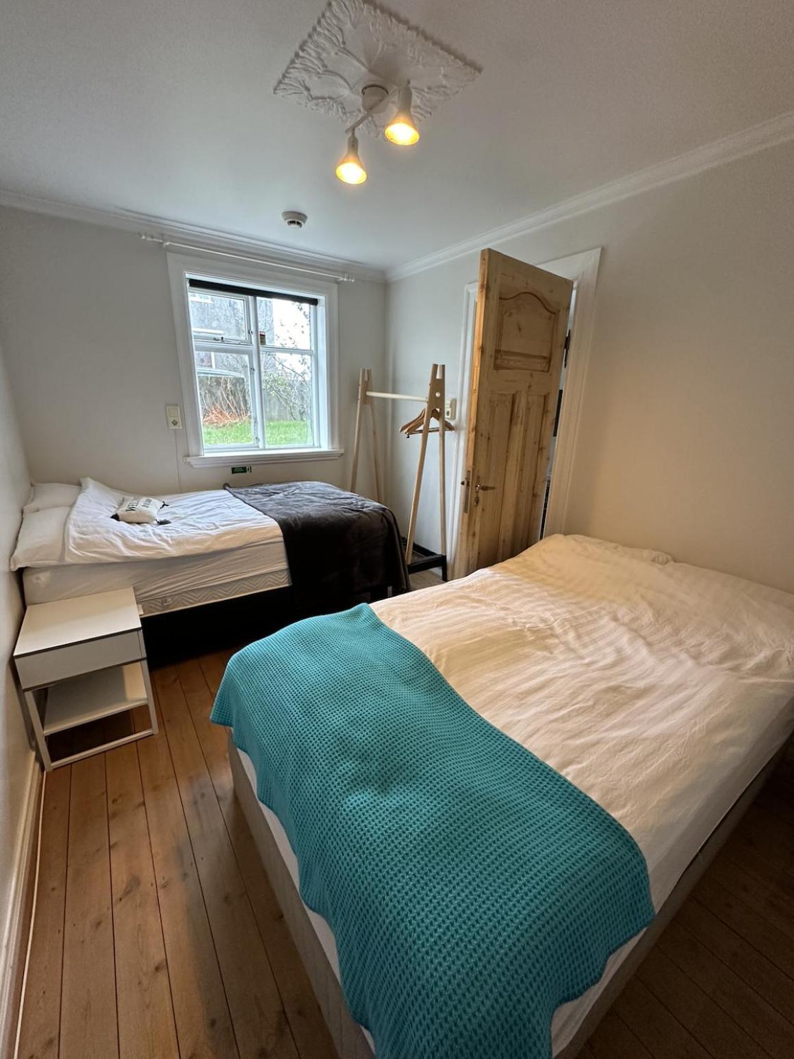 Urban Escape 2-bedroom Haven With Private Entrance Appartement Reykjavík
