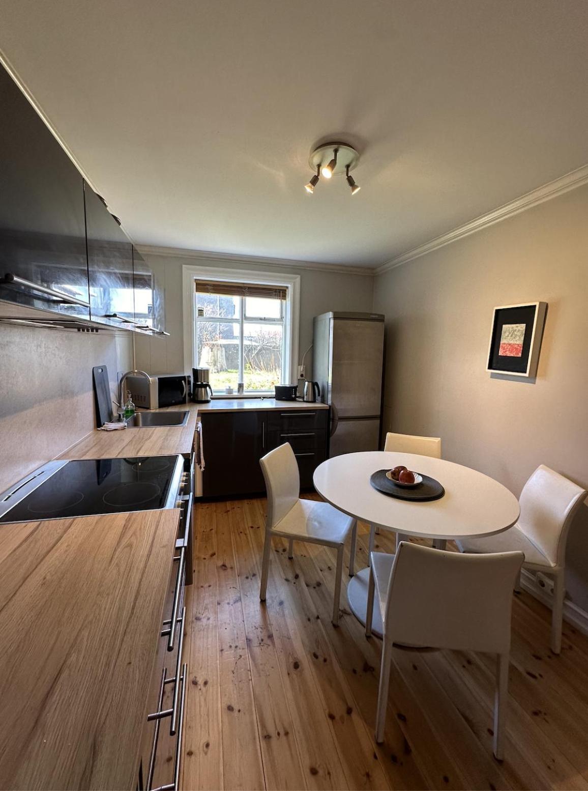Appartement Urban Escape 2-bedroom Haven With Private Entrance